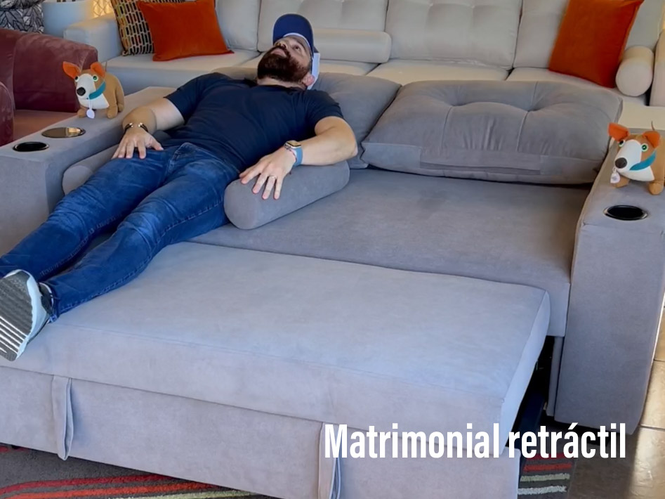 Retractable double sofa bed