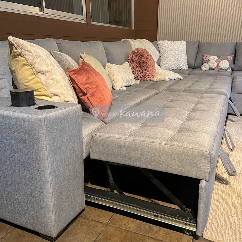 Sofá cama esquinero XL para 8 personas personalizado, baúl y porta vasos en gris, con cargador inalámbrico en brazos y esquina oculto 4,4m - Muebles Kawana Rica