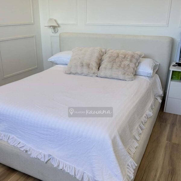 Cama king moderna en lino ivory suave alto tránsito