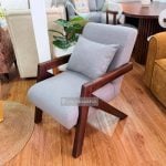 Sillon butuca en madera cenízaro estilo moderno
